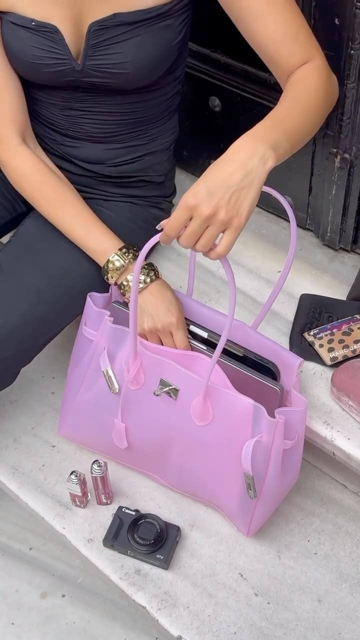 Léa, 29